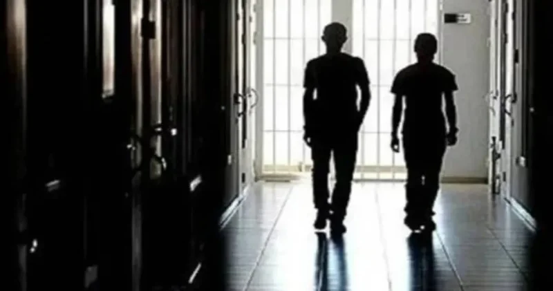 İstanbul da çocuk çeteler cinayetle tehdit edip haraç istiyor! Lüks araçlı abileri de gelip alıyormuş