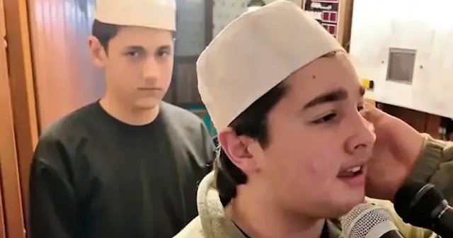 Kadıköy’de hafız çocukların Hicaz makamında okuduğu ezan gönülleri mest etti VİDEO İZLE