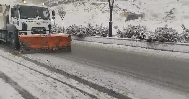 Şahinbey Belediyesi nden kar yağışına anında müdahale Gaziantep Haberleri