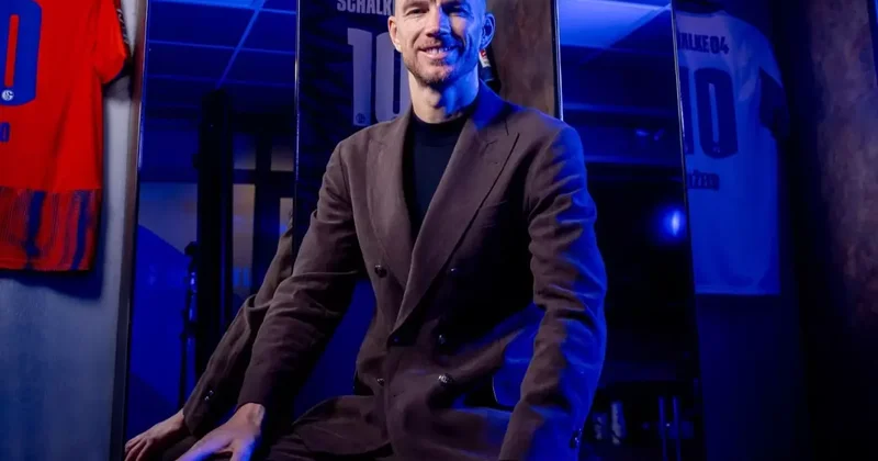 Tam 15 yıl sonra geri döndü! İşte Edin Dzeko nun yeni takımı