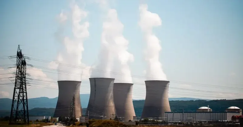 Dünyanın en büyük nükleer santralinde faaliyet başlamıştı: Japonya dan geri adım Dünya Haberleri