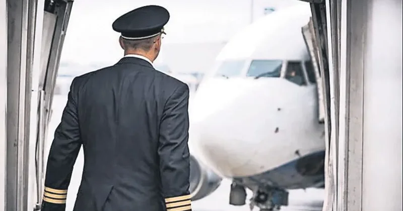 Sahte pilot dört yıl boyunca uçtu