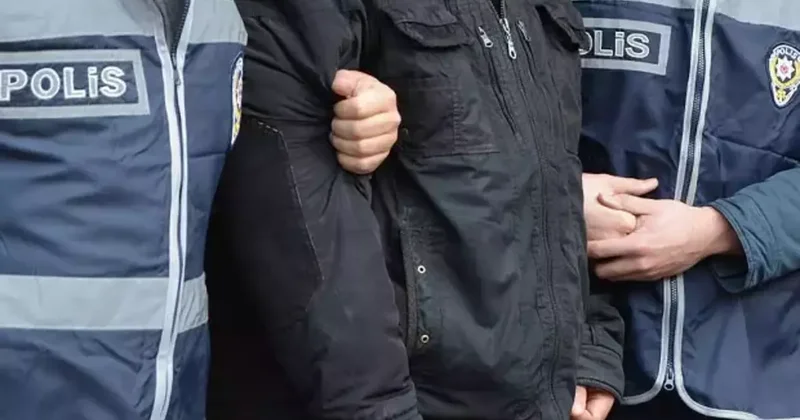 Balkonda asılı Türk bayrağını sokağa atmıştı: Tutuklandı!