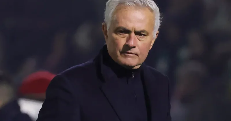 Mourinholu Benfica, ilk 24 yolunda çıktığı hayati maçta Juventus a tosladı