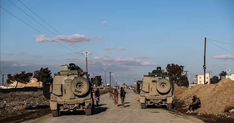 DEAŞ’lı teröristten itiraf: Kapıları YPG/SDG açtı... Kendilerini Suriye askeri olarak tanıttılar