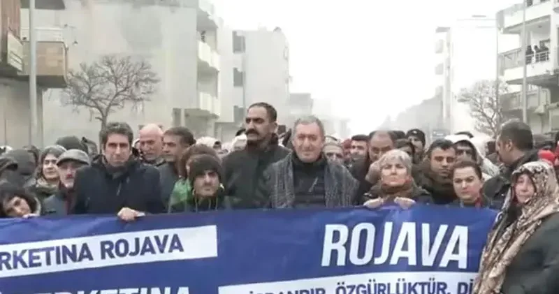 DEM Parti li Bakırhan, Suruç ta yürüyüşe katıldı