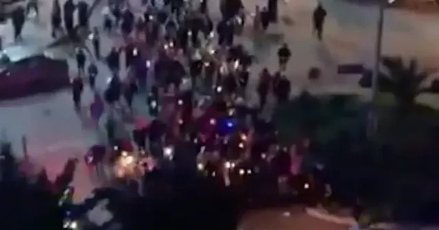 Samsun da öğrenciler tekbirler eşliğinde teravih namazına gitti VİDEO İZLE