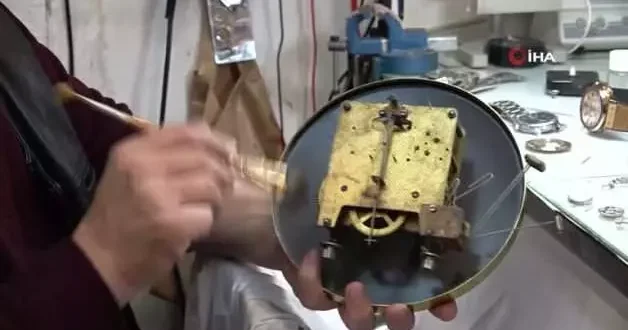 Baba mesleğini 66 yaşında ilk günkü heyecanla sürdürüyor