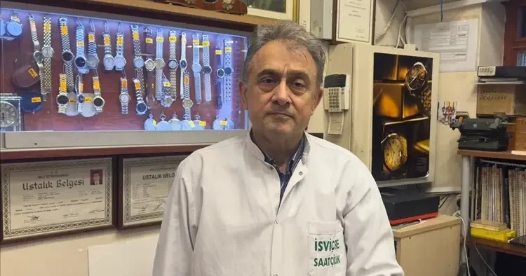Lüks saatlerin tamirinde İstanbul a yurt dışından talep giderek artıyor