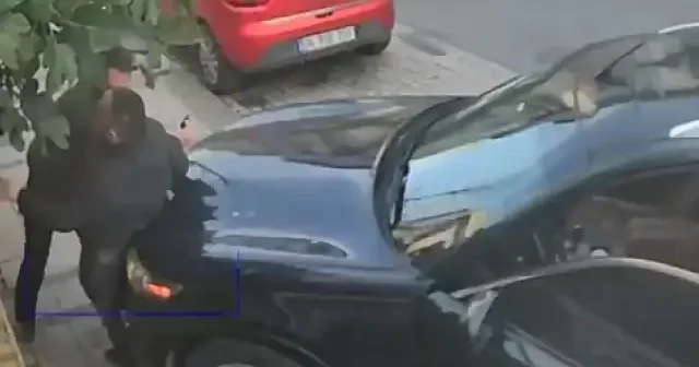 Film gibi olay: Kendi otomobilinin altında kalarak yaralandı VİDEO İZLE