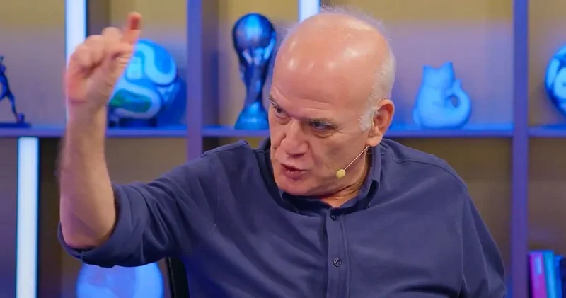 Ahmet Çakar: Destan yazdı hem ofsayt hem faul