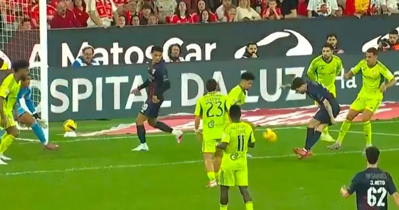 Rafa Silva ilk golünü rabona ile attı: Portekiz i salladı