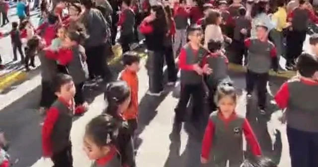 Dalga dalga büyüyen ilahi furyasına Kayseri de katıldı Kayseri Haberleri