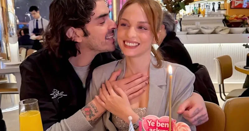 Nilperi Şahinkaya, sevgilisinden ne istediğini, doğum günü pastasına yazdırdı