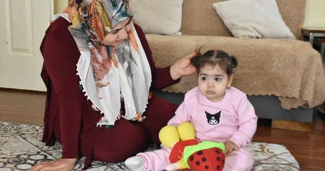 Kampanyası tamamlanıp, Dubai ye giden SMA lı Esma nın annesi: İlaç damara girince kurtulacağına inandım İzmir Haberleri