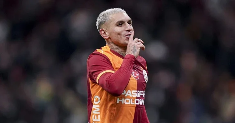 Lucas Torreira taraftara seslendi: Daha güçlü döneceğiz!