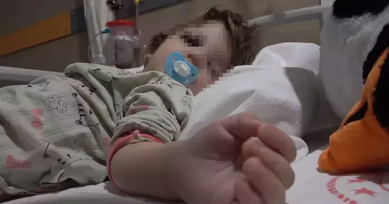 Komşuların gürültü kavgası! 14 aylık bebek hastanelik oldu