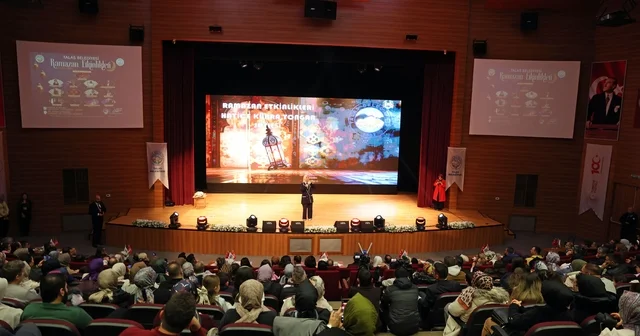 Talas ta Ramazan coşkusu Hatice Kübra Tongar Söyleşisi ile sürdü Kayseri Haberleri