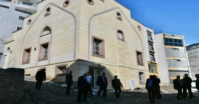 Şırnak ta 70 konut, 2 cami ve sağlık merkezi yapımı devam ediyor Şırnak Haberleri