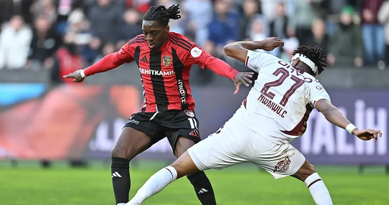 Trabzonspor 3 dakikada galibiyeti buldu