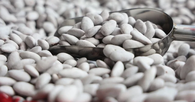 Ramazan soflarının vazgeçilmezi Badem Şekerine yoğun talep Elazığ Haberleri