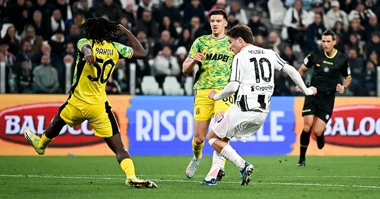 Kenan Yıldız tarihe geçti, Juventus evinde galibiyeti kaçırdı!