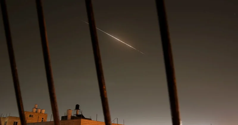 İran: Silahlı Kuvvetler in doktrini savunmadan saldırıya dönüştü Dış Haberler