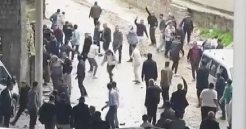 Bayram günü kanlı kavga: Çocuklar tartıştı, aileler silah çekti... 3 ölü 22 yaralı