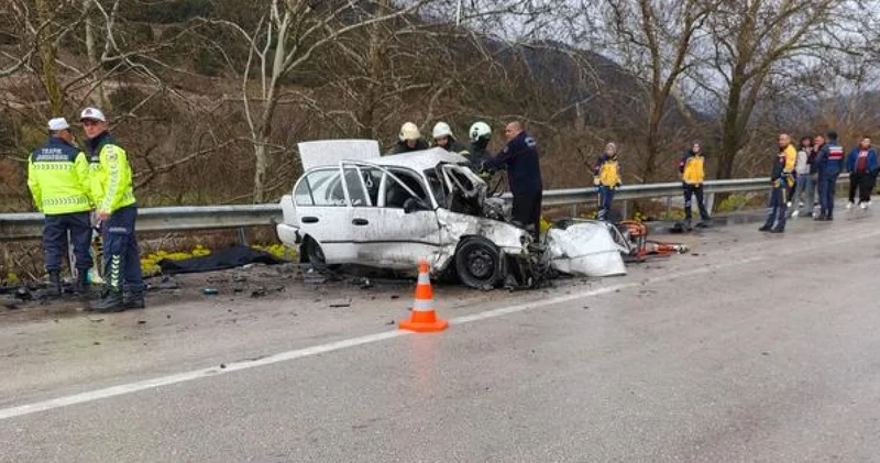 Isparta da nişanlı çift kazada can verdi Son dakika haberleri