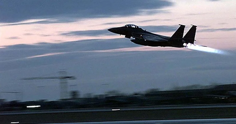 İran ordusu: Ülkenin güneyinde bir F 15 savaş uçağı düşürüldü Dış Haberler