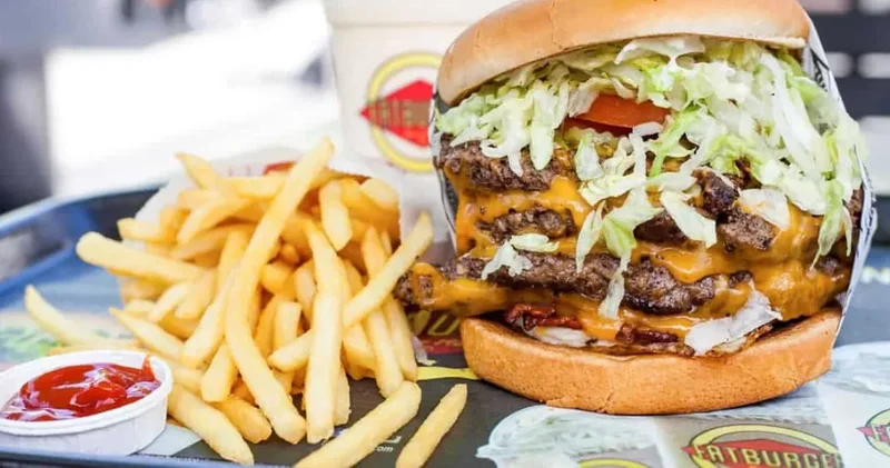 Para bitti, koltuk gitti: Dev şirketten milyonluk veda geldi