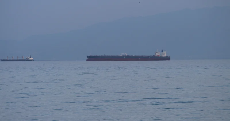 İran dan ABD ye: Düşman olmayan tüm gemilere Hürmüz Boğazı açık Dış Haberler