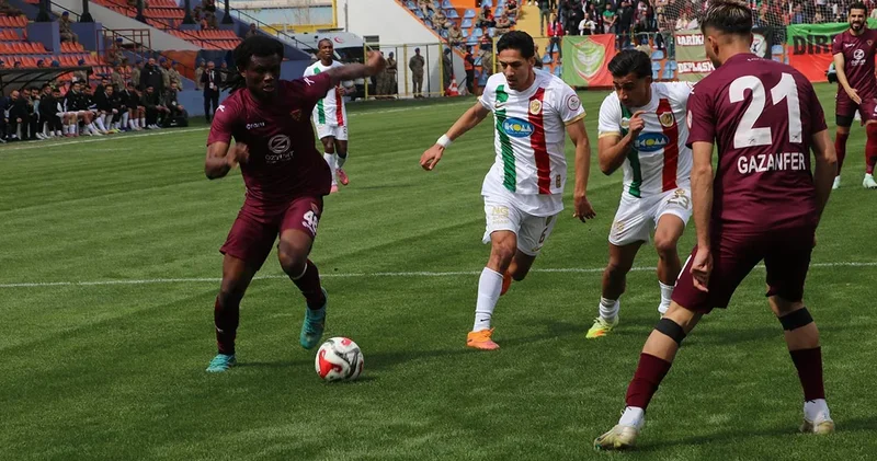 Amedspor çiçek verip 3 attı: Erzurumspor dan liderliği aldı