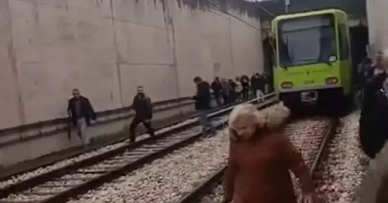 Bursa da metro seferleri durdu