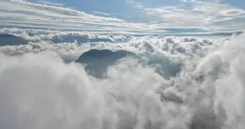 Bulutlar Kozan Kalesi’nde dans etti, ortaya masalsı görüntüler çıktı
