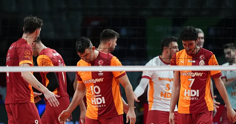 Voleybol Efeler Ligi: Galatasaray evinde set vermeden galip!