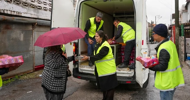 Tarsus ta bayram sofrası evlere taşındı: 15 bin kişiye ulaşıldı Mersin Haberleri