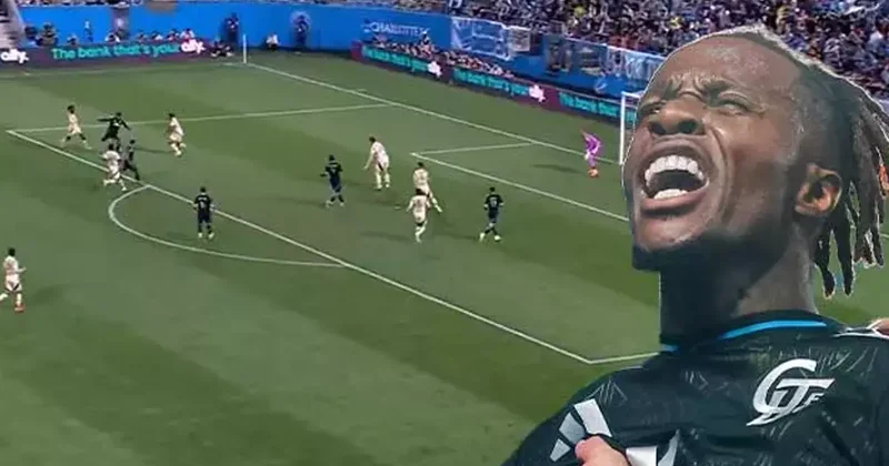 Wilfried Zaha bu sezon ilk kez sahnede! Muhteşem gol... Voleybol Haberleri Spor