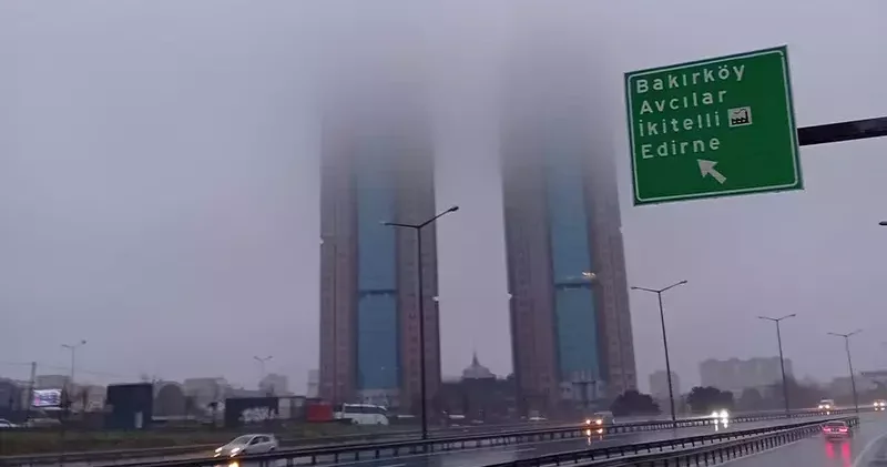 İstanbul da sis etkili oluyor
