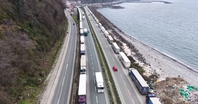 Kafkasya ya açılan kapıda bayramda yoğunluk Artvin Haberleri