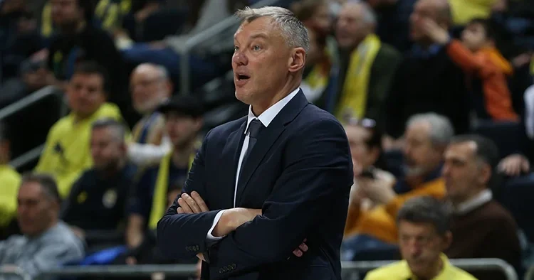 Fenerbahçe Beko başantrenörü Sarunas Jasikevicius: İlk sırada olmamız belki birçok şeyi örtüyor!