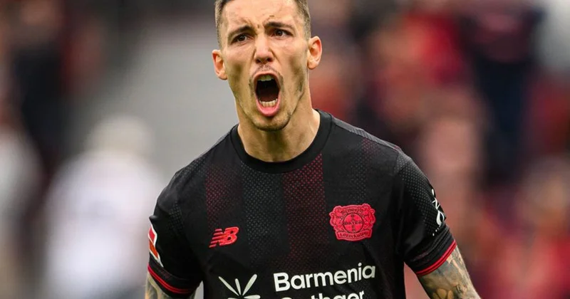 Beşiktaş transferde büyük oynuyor! 25 gole katkı yapan sol bek Grimaldo ile el sıkışıldı