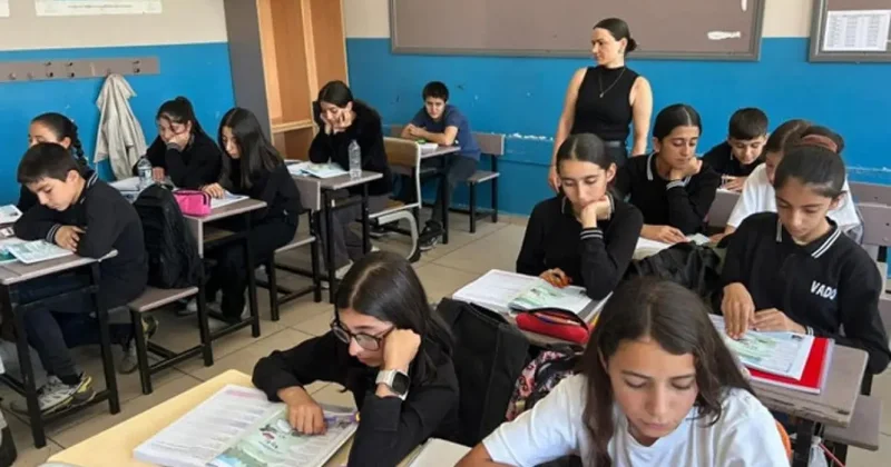 24 Nisan Cuma okullar tatil mi? MEB in kararı!