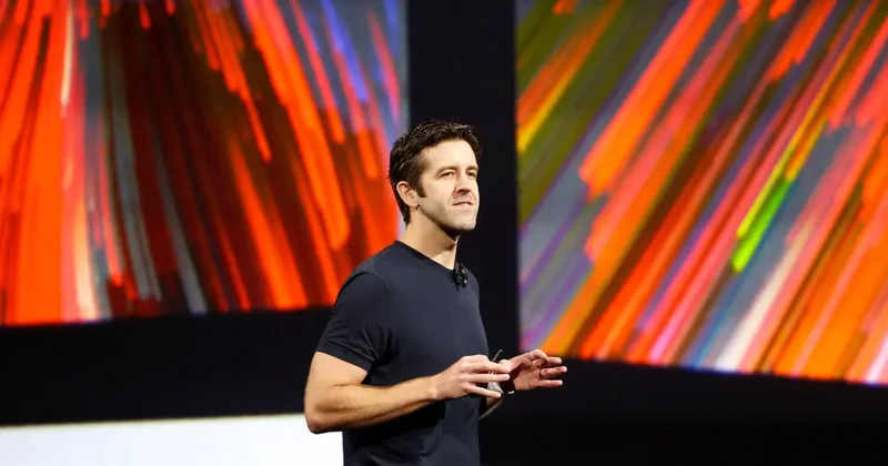 4 trilyon dolarlık Apple ın yeni patronu John Ternus un LinkedIn i şaşırttı: Profil fotoğrafı bile yokmuş!