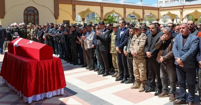 Kilis te vefat eden Kıbrıs gazisi son yolculuğuna uğurlandı Kilis Haberleri