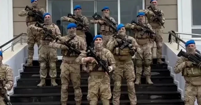 Sivas’ta minik kalplerden kahramanlara mektup: Askerlerin anlamlı karşılığı duygulandırdı VİDEO İZLE