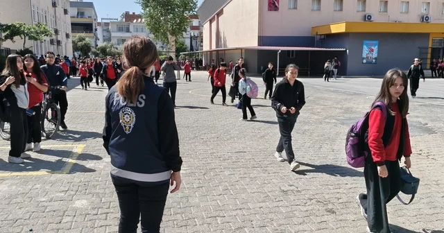 Mersin deki okullarda güvenlik önlemleri alındı, veliler memnun kaldı Mersin Haberleri
