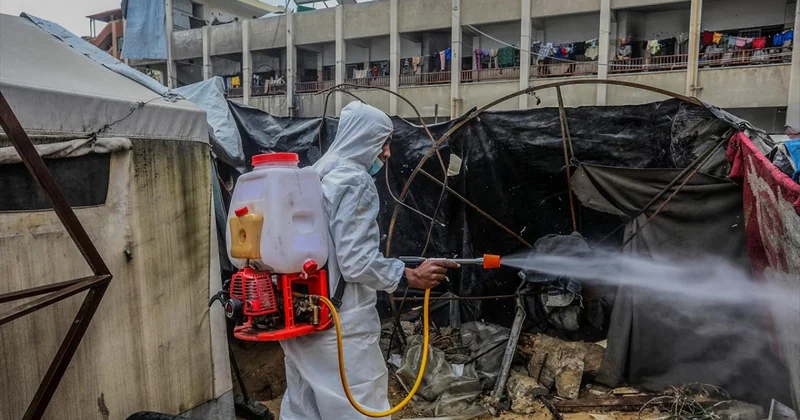 BM den Gazze de haşerelerin ve cilt enfeksiyonlarının katlanarak arttığı uyarısı