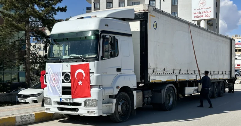 Bakan Memişoğlu duyurdu: İran a 6 TIR ilaç ve tıbbi malzeme gidiyor