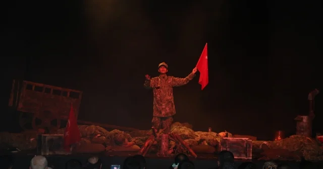 Erzurum da Çanakkale ruhu sahneye taşındı Erzurum Haberleri